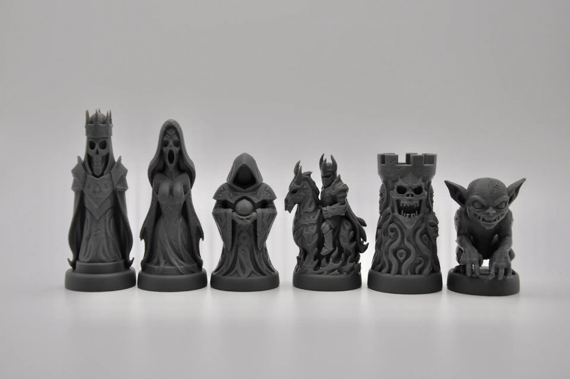 Karanlık Temalı Satranç Taşları